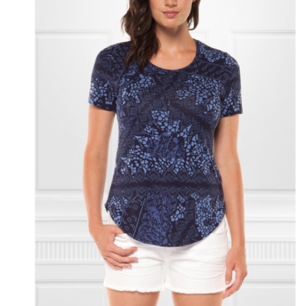 New with tags blue geometric high low top size XS